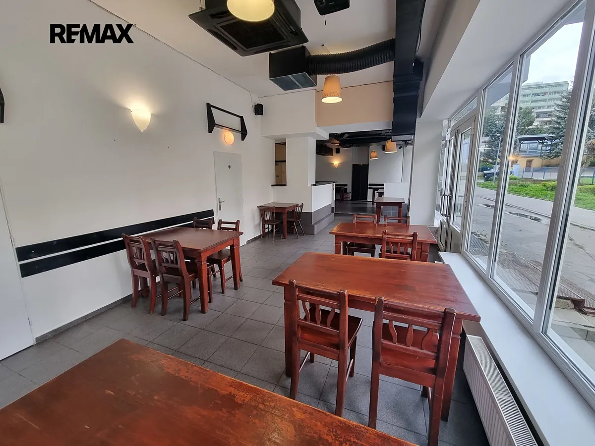 Prodej obchodního prostoru 136 m²